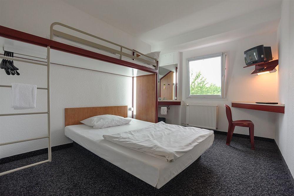 Bon Marche Hotel Bochum Zewnętrze zdjęcie